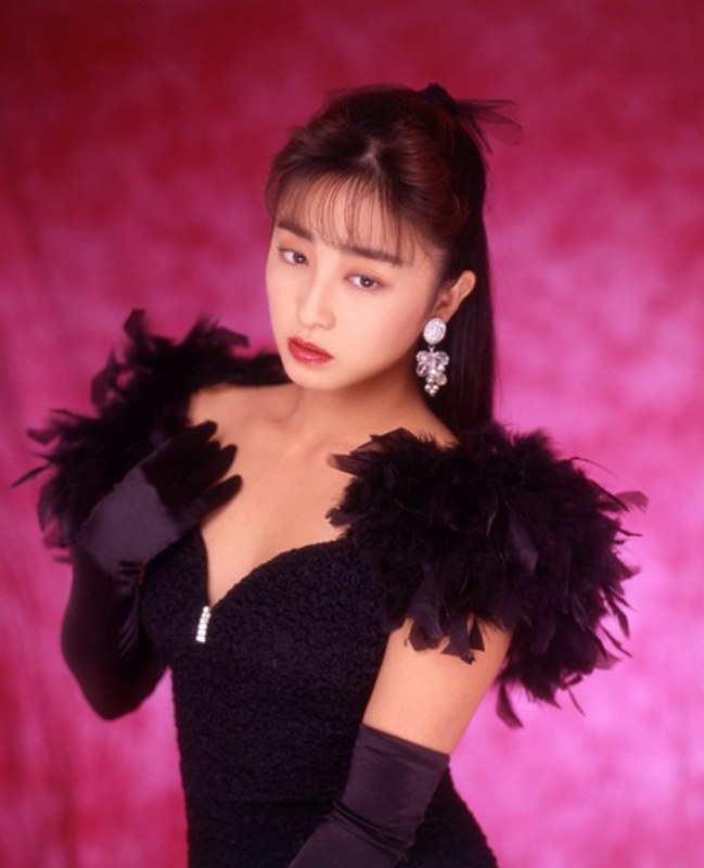 ME-018 浅倉舞,綾瀬ひとみ